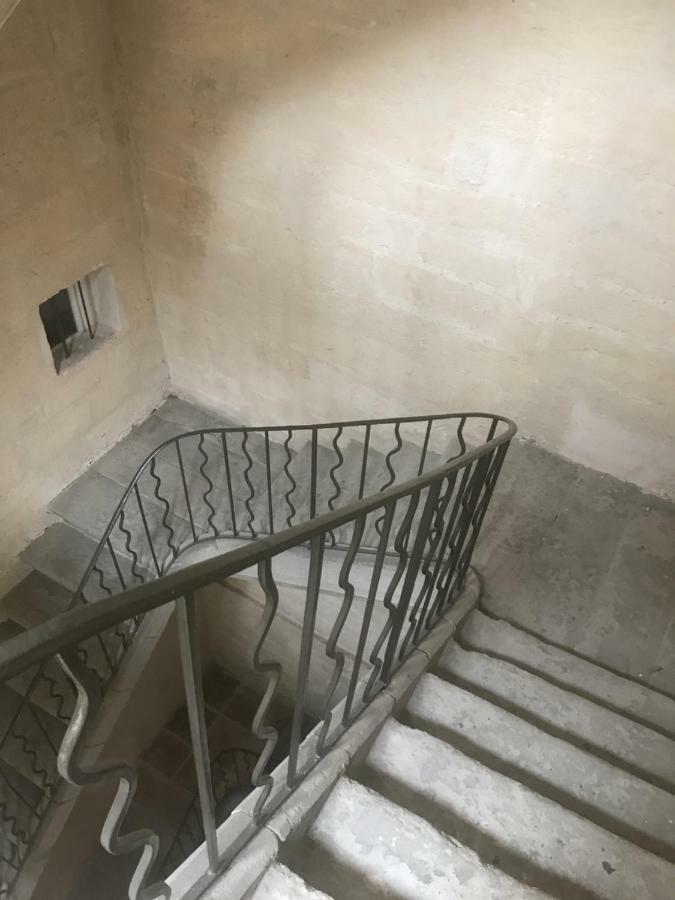 Ferienwohnung Les Coulisses De L'Horloge - Wifi - 50 M Palais Des Papes Avignon Exterior foto